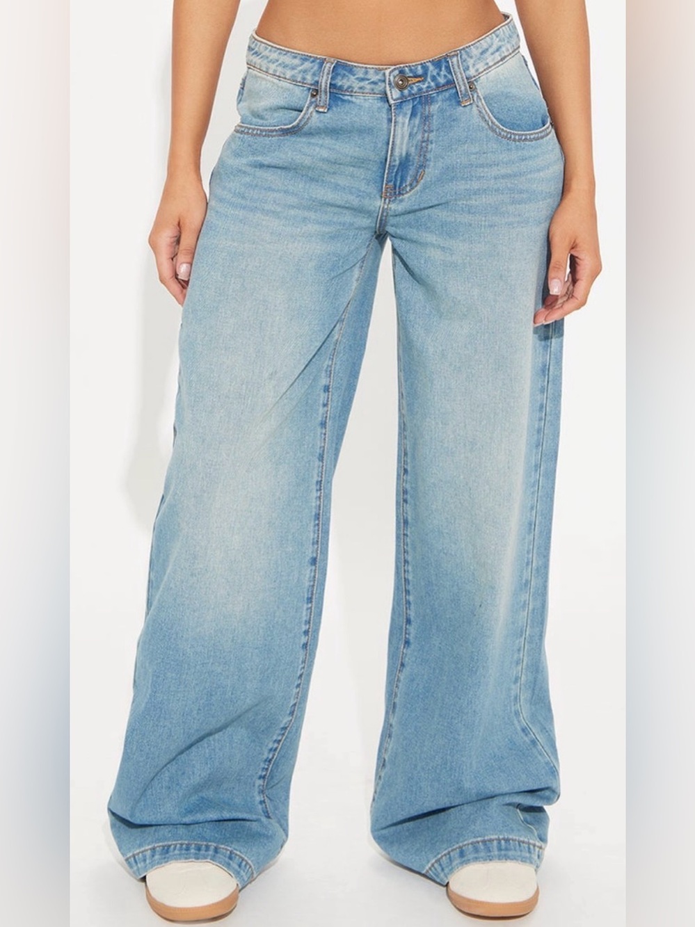 Classic High-Waist Wide Leg Jeans - Light Blue